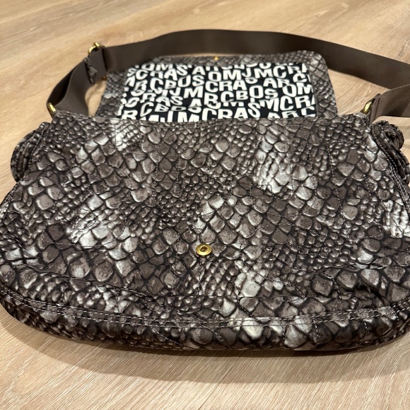 Marc Jacobs Adjustable Strap Animal Print Crossbody Handbag - Picture 5 of 15